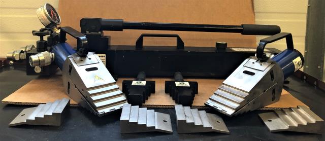 Rental store for Hyd Vertical Lifting Wedge MAXI KIT in Edmonton AB